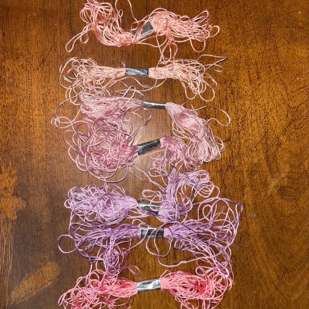 7 Skeins of Globo Thread